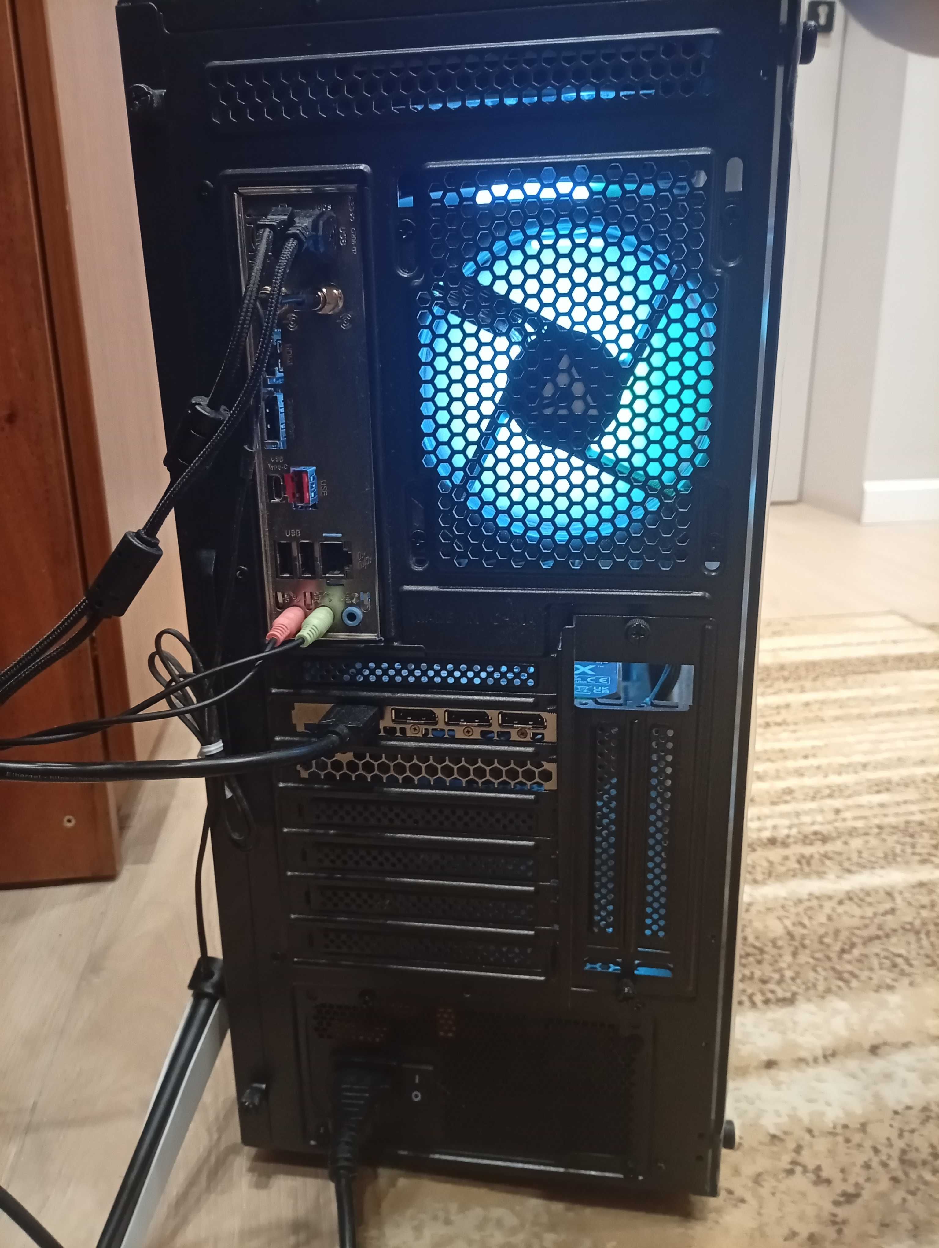 Vand sau schimb PC Gaming Intel i9-12900F 2.4GHz 32GB DDR5 2TB SSD RTX