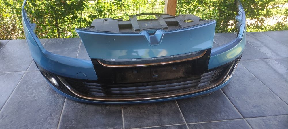 Vând bară față completă Renault Megane 3 originală