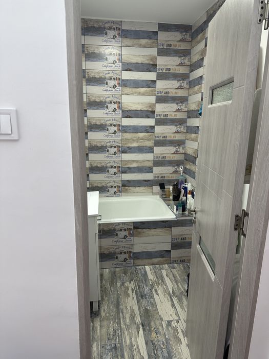 Apartament 2 Camere decomandat, renovat, zona Ciuperca (Str Bibescu)