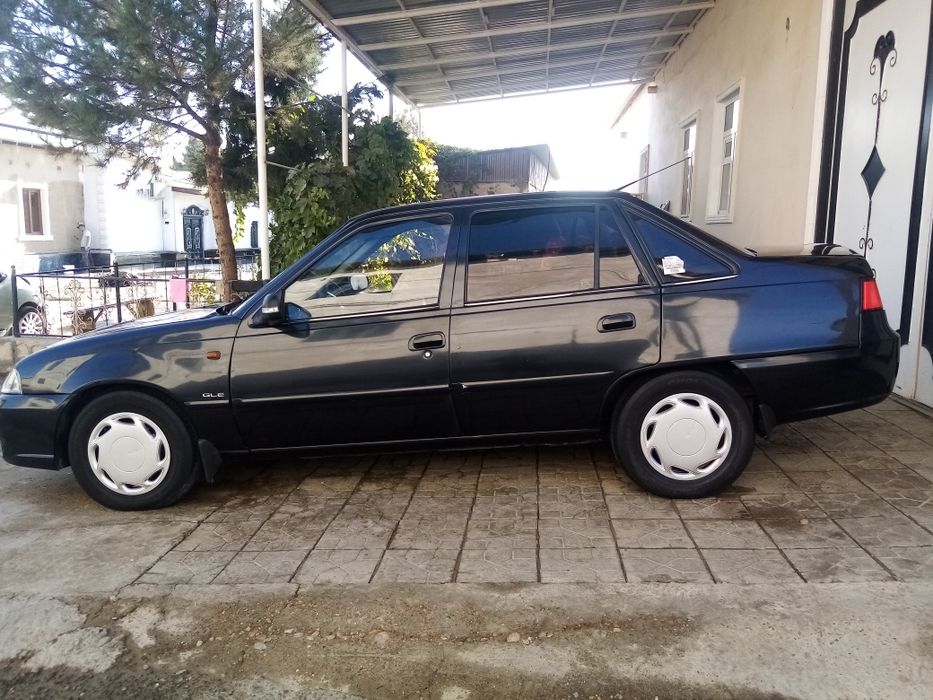 Nexia 2 sotilad yil 2011 pul 3800 kambor barter boldey