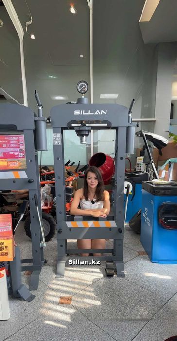 Гидравлический пресс Sillan Напольный ручной Для СТО и мастерских