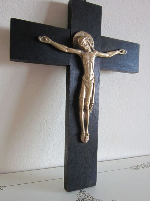 cadou rar  Mid-Century ModernCrucifix by Hartmann Cruce