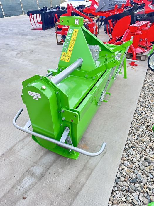 Freza bomet 2 m , freza agricola