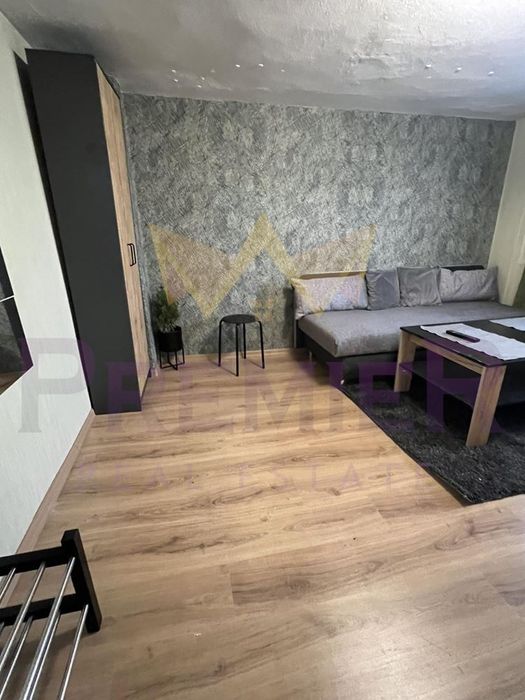 Дава се под наем Едностаен апартамент в Варна, ВИНС - 25 кв.м за 178.5 € - Снимка #2