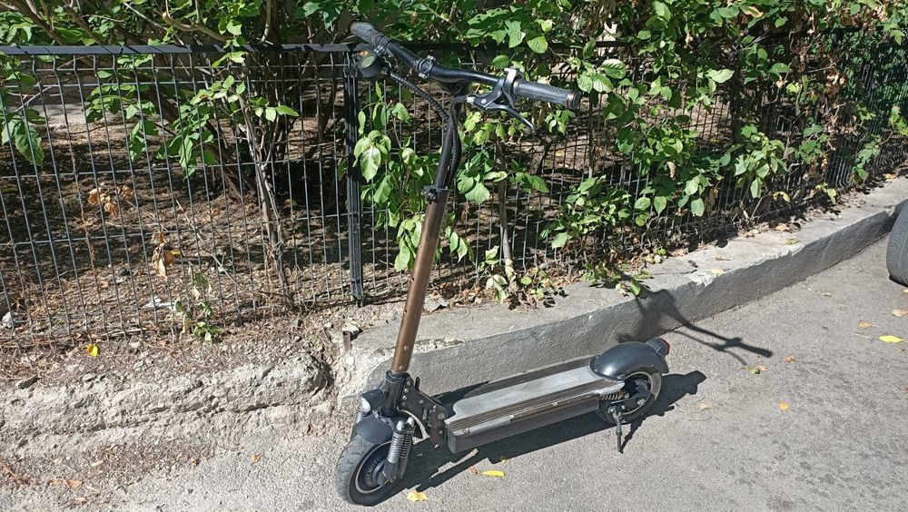 Trotineta electrica 70km/h 2 motoare 1000w