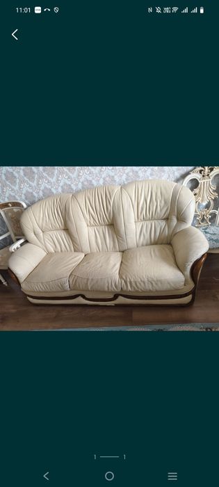 Диван кожаный раскладной