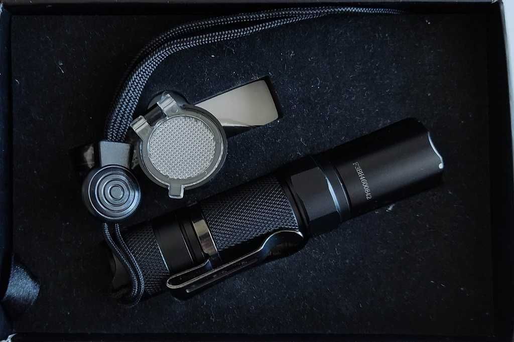 Фонарь Fenix LD10 для повседневного ношения