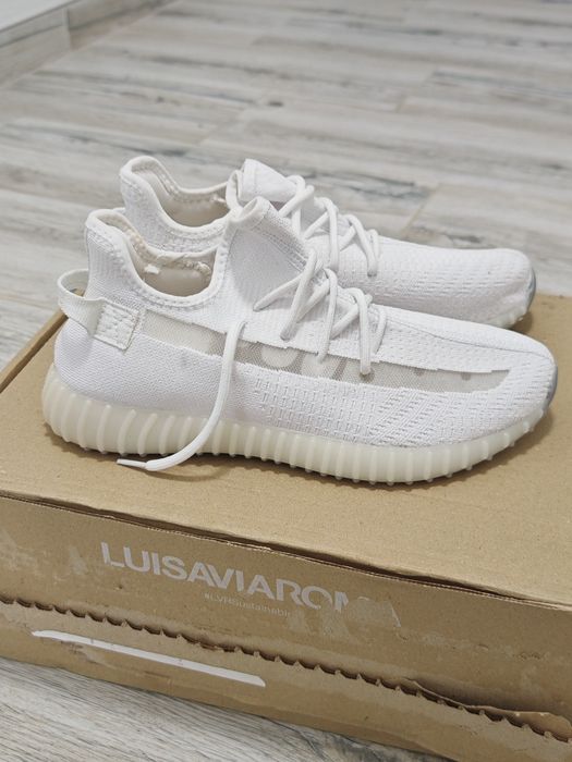 Yeezy 350 white NOI, 45