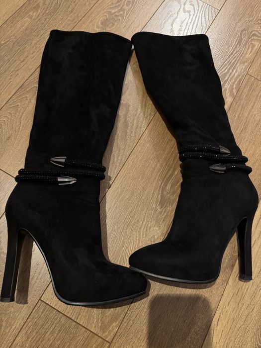 Ботуши велурени