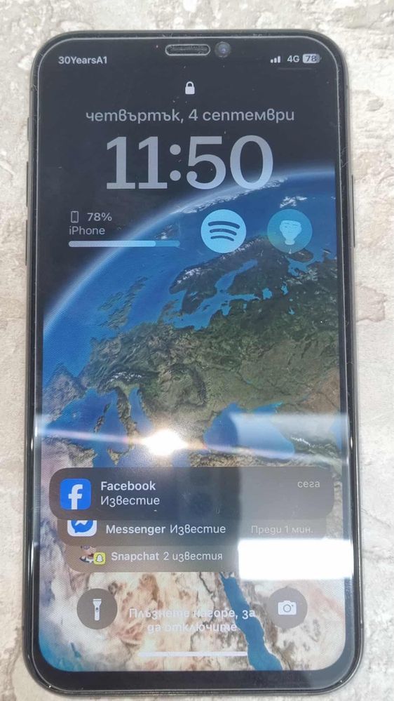 iPhone X 256GB.