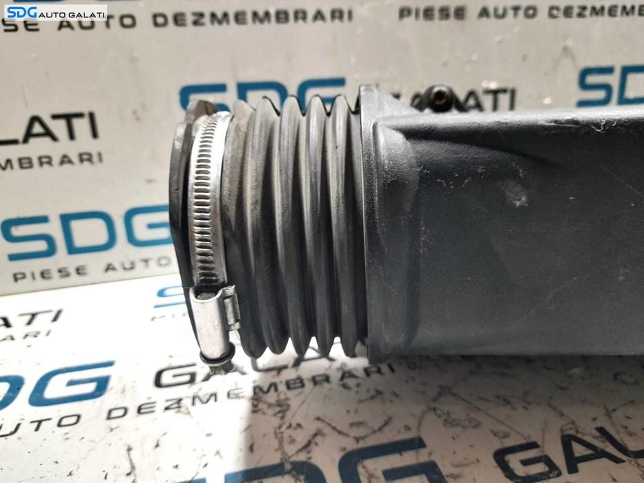 Carcasa Filtru Aer Mercedes Clasa C Class W203 2.0 Kompressor 2001 - 2007 Cod A1110940204 [N0439]