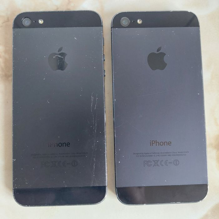 Vând 2x Apple iPhone 5 Neverlocked cu câte un defect //poze reale