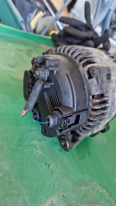 Генератор  , Алтернатор Ауди  TG17C020 Перфектен