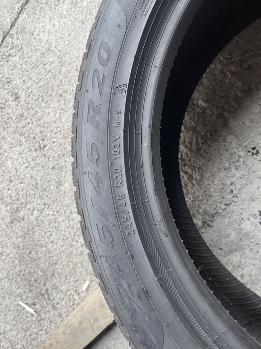 4 anvelope de iarna 245/45/20 pirelli