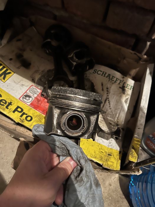 VW T5 буталао с биела 2.5TDI 174hp