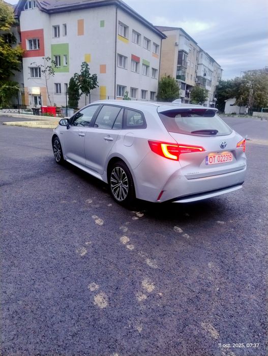 Toyota corola hybrid,1.8 benzina+electric