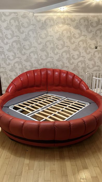 Круглая кровать 200х200