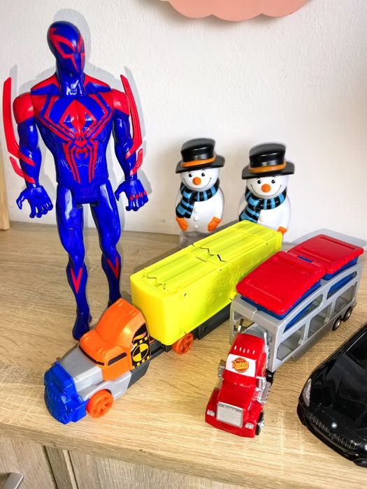 Lot jucării băieți