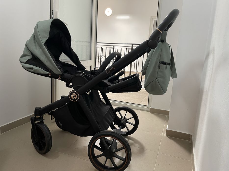 CARUCIOR 2 în 1 de vânzare in stare foarte buna