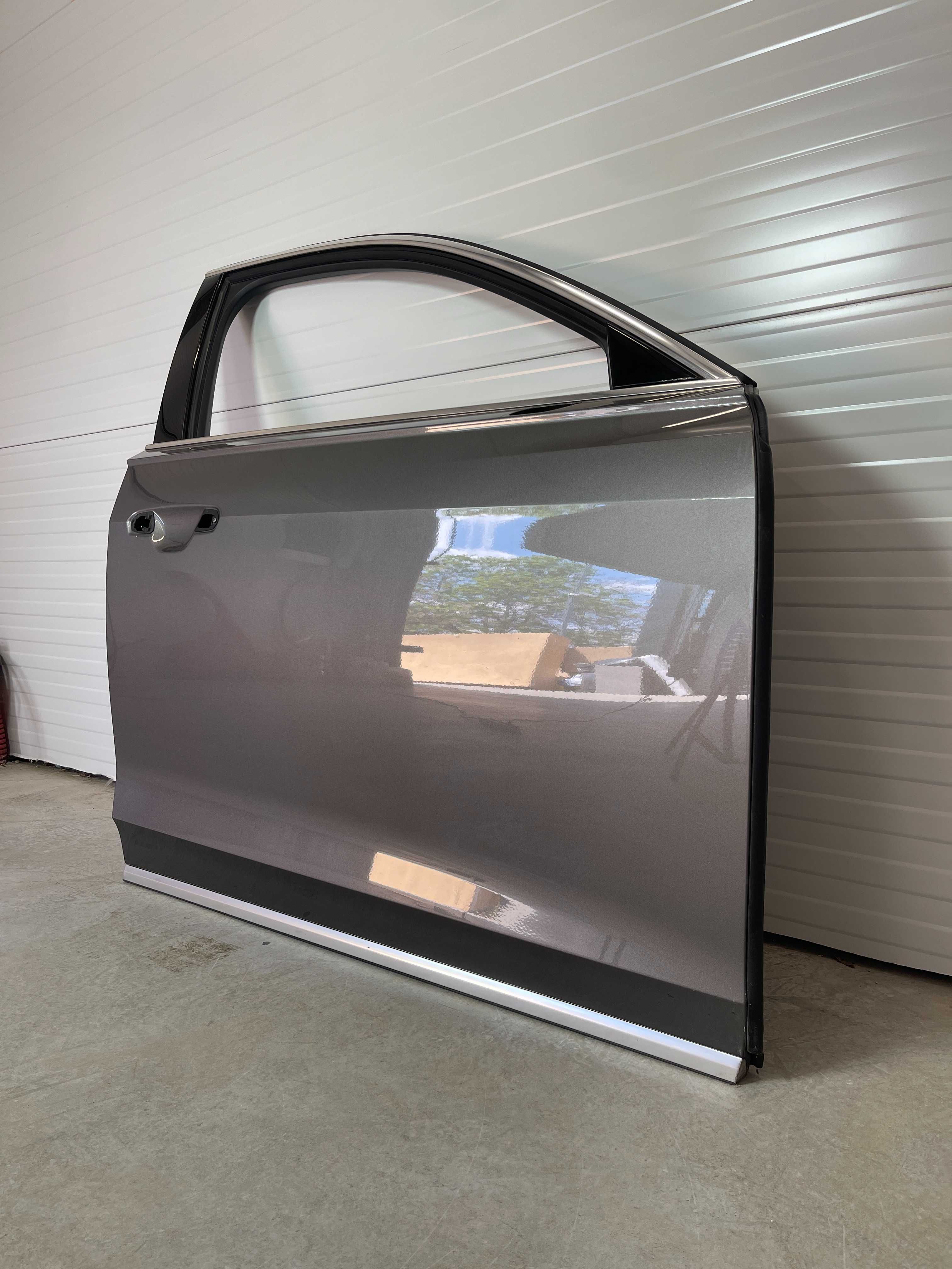 Audi A8 D5 4N врата предна лява