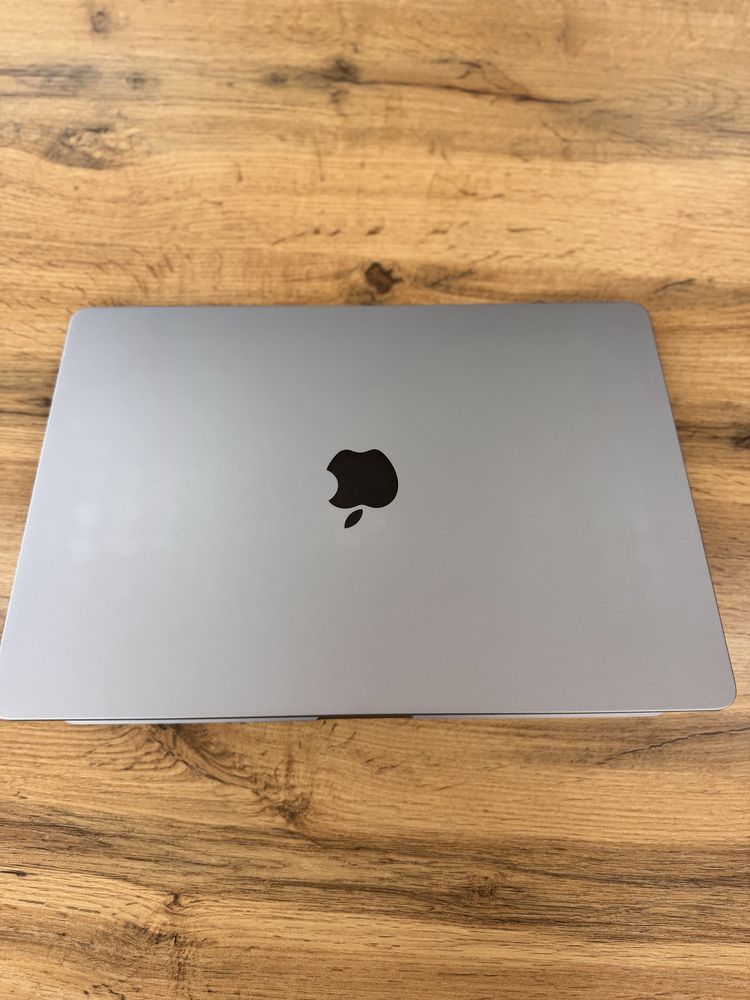 Macbook Air M2 (2023) 8/256gb