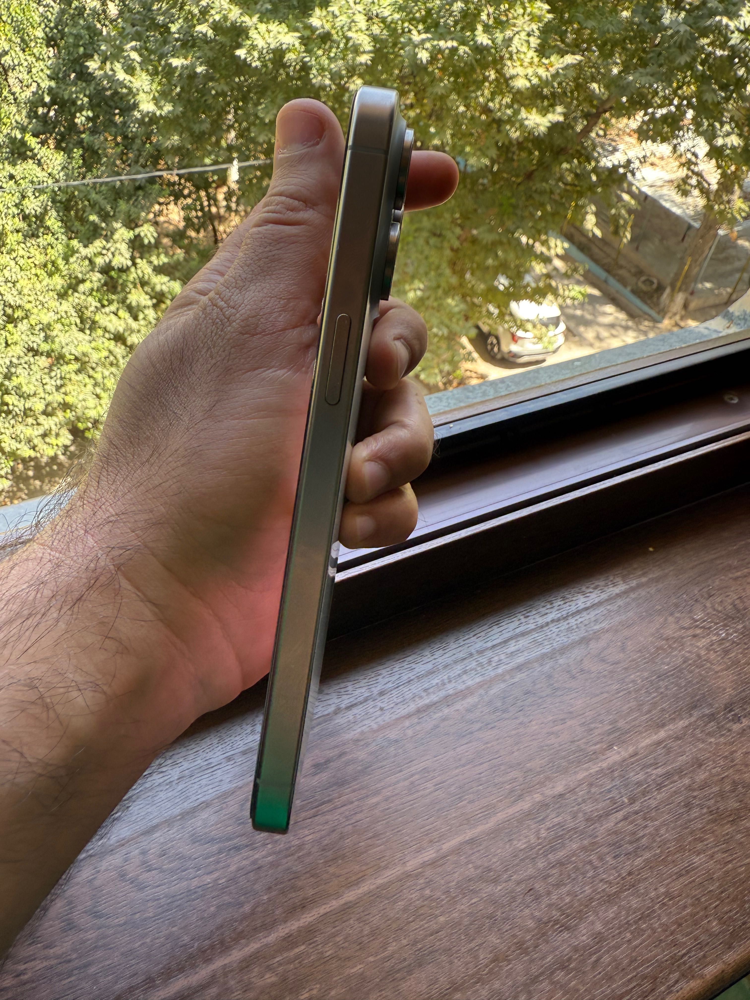 I phone 15 pro max 256