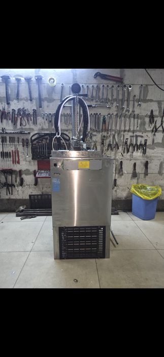Vand dozator de bere 75litri an 2019