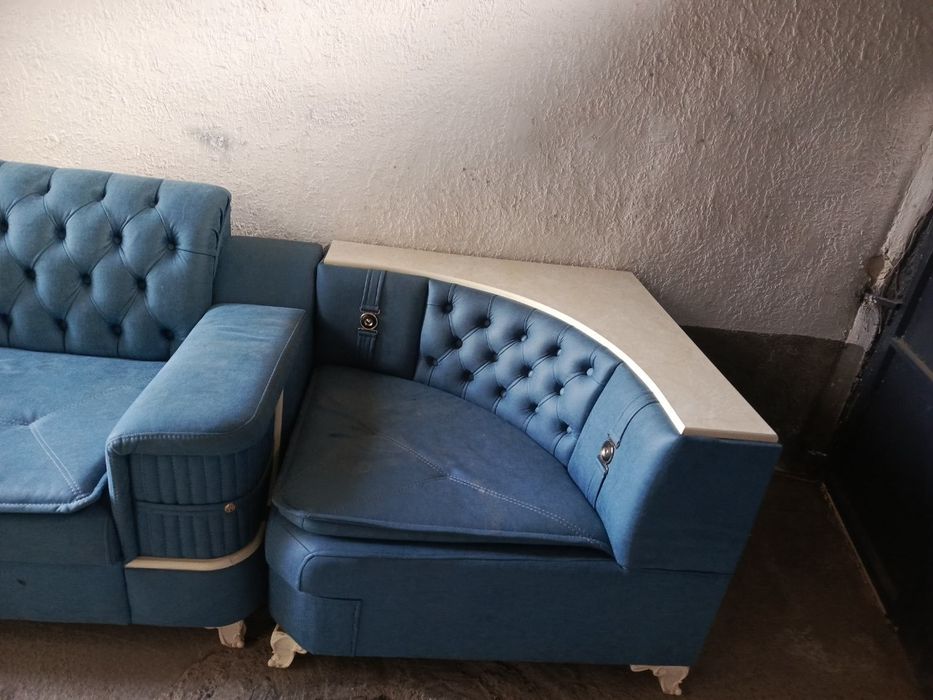 Уголок сотилади холати яхши