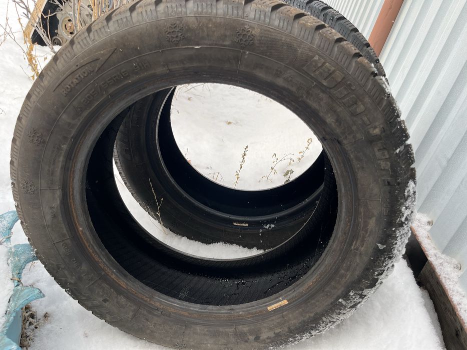 Продам резину зимнюю шиповную