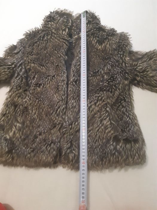 Късо палтенце в кафяв цвят р - р S/M