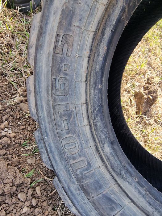 Anvelope bobcat 10-16.5 marca Mitas