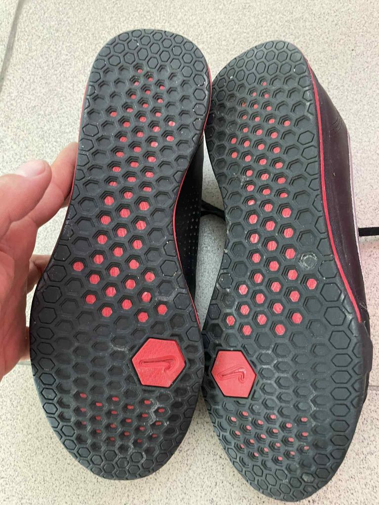 Nike  40   номер