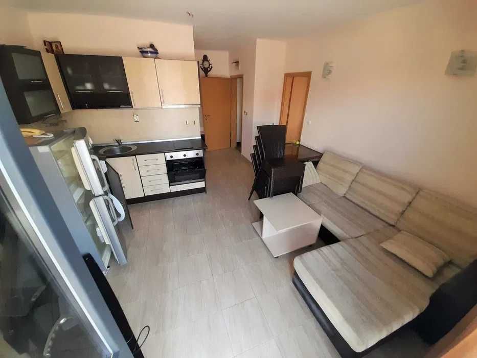 Продава се Двустаен апартамент в к.к. Слънчев бряг - 67 кв.м за 426 €/кв.м - Снимка #3