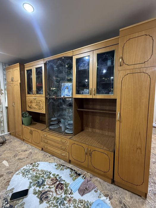 Срочно продам большой сер вант в идеальном   состоянии!