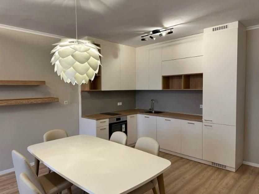 Продава се Двустаен апартамент в София, Младост 4 - 74 кв.м за 1811 €/кв.м - Снимка #2