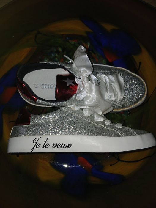 Teniși fete marimea 31