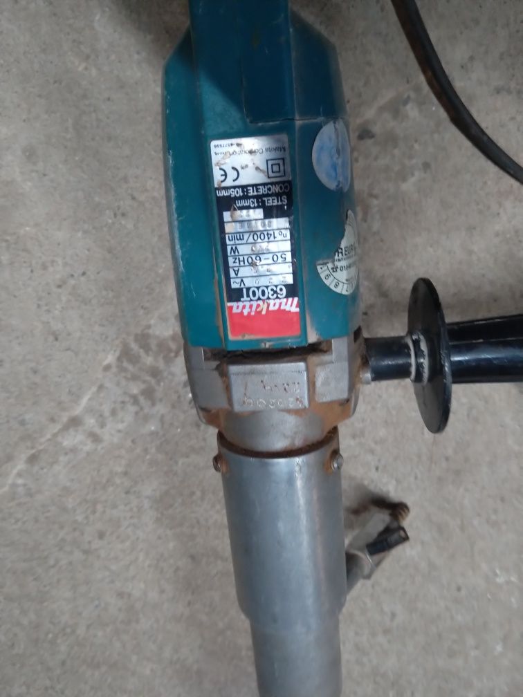 Makita 6300T ядково пробиване