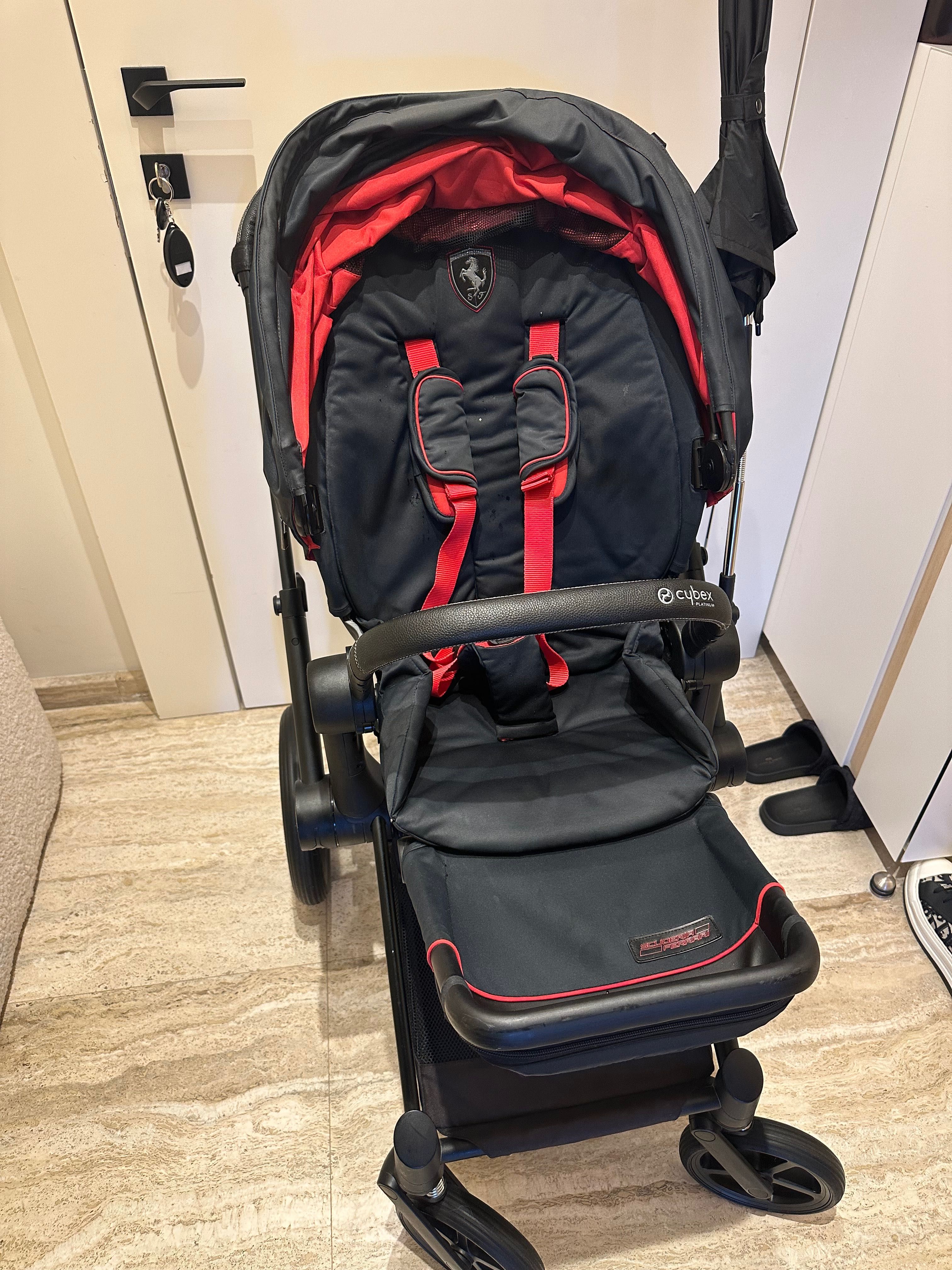 Cybex Ferrari детска количка