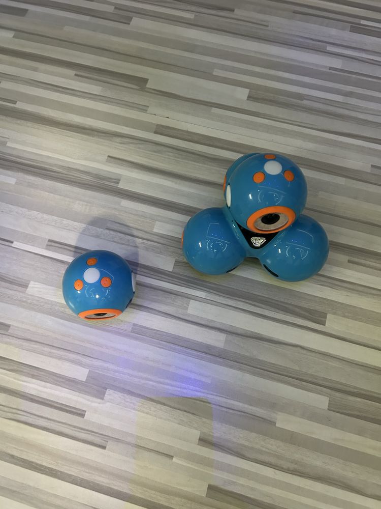 Wonder Pack – комплект образователни роботи Dash & Dot + аксесоари