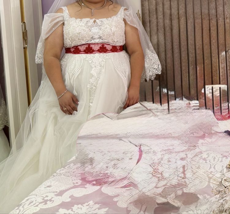 Продавам булченска рокля и Булченски обувки облечени са веднъж