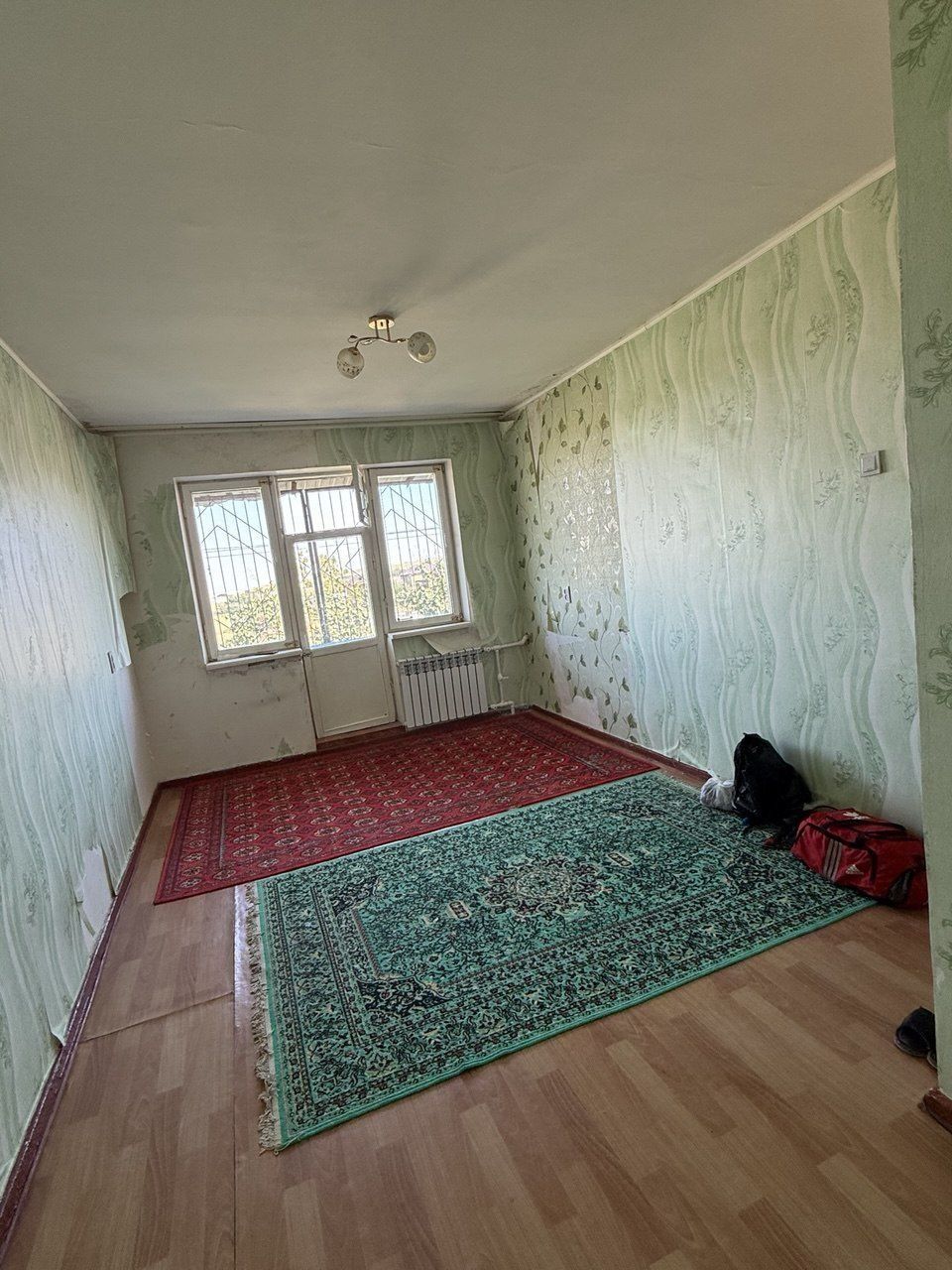 Срочно продаётся 1 комнатная квартира в городе Чирчике