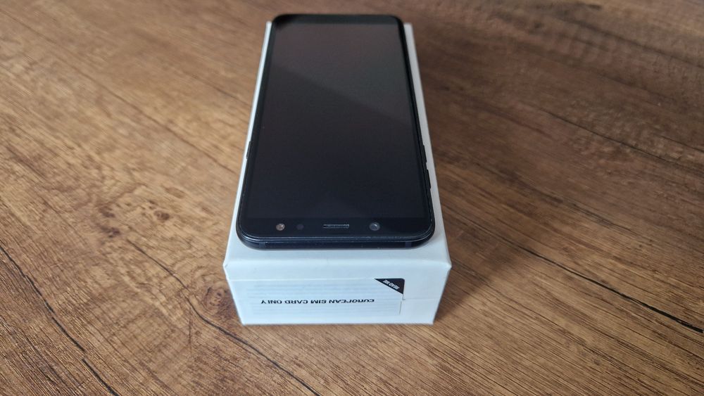 Samsung A6 черен 32GB
