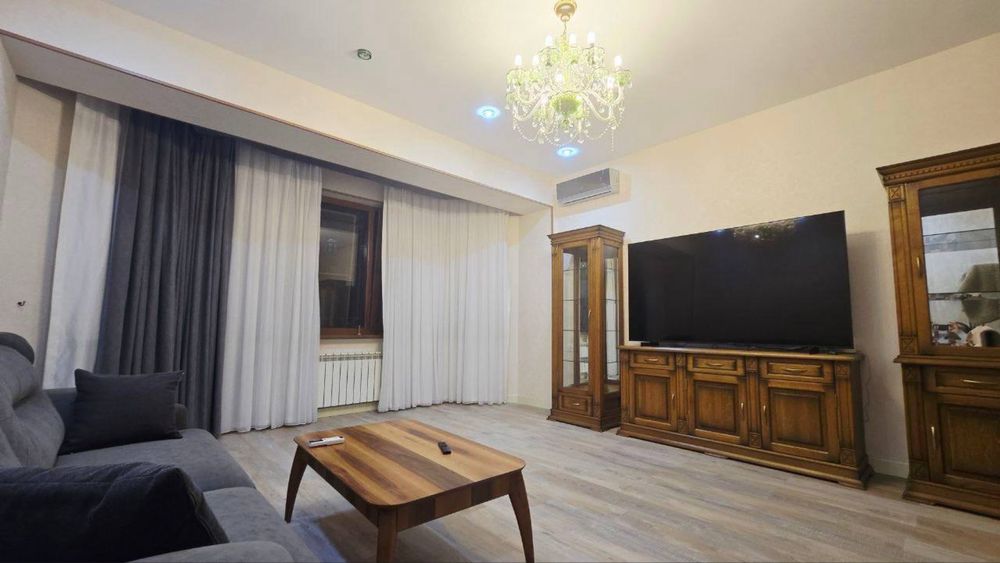 Квартира Паркенский рынок, ресторан Уммон 3/6/8 110 кв.м