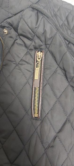 Vand geaca dama marimea 36 marca Esprit