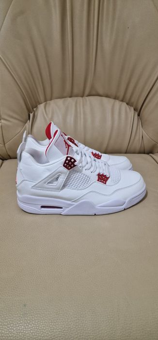 Jordan 4 Metalic Red