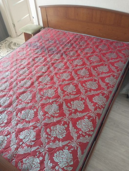 Продам матрас 160/200