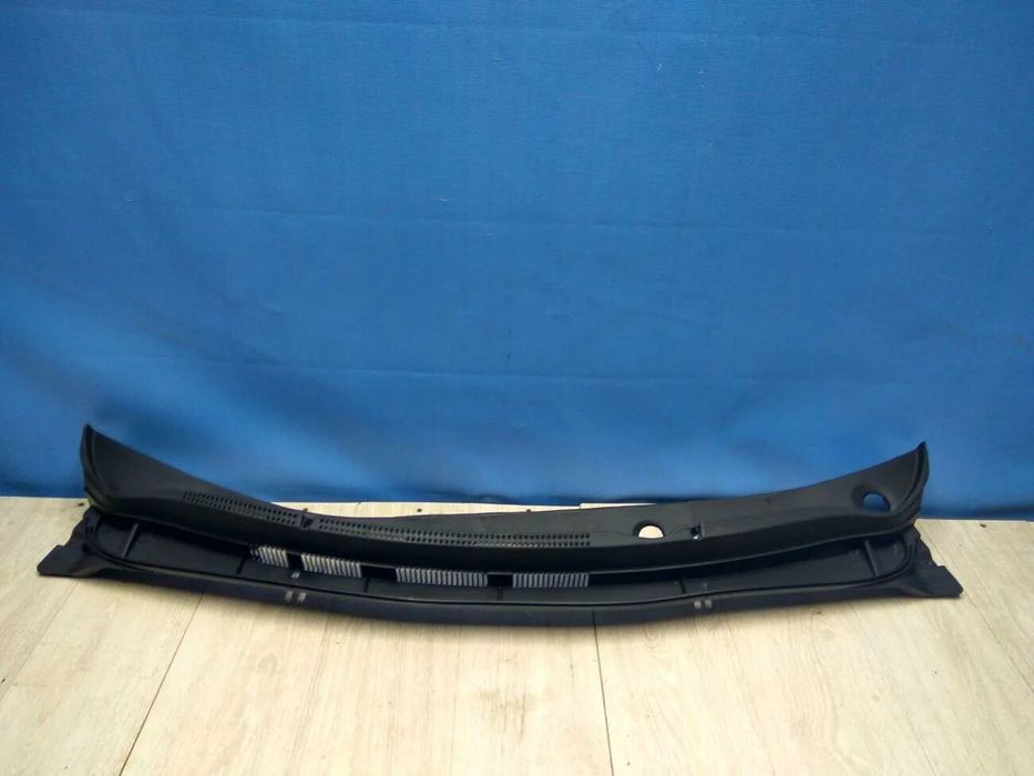 Жабо на акцент решетка стеклоочистителя на Hyundai Accent Solaris накл