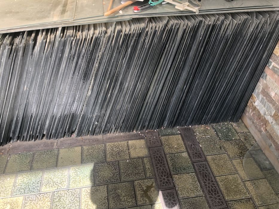 Oynalar sotiladi Burchatka terilgan oynalar sotiladi