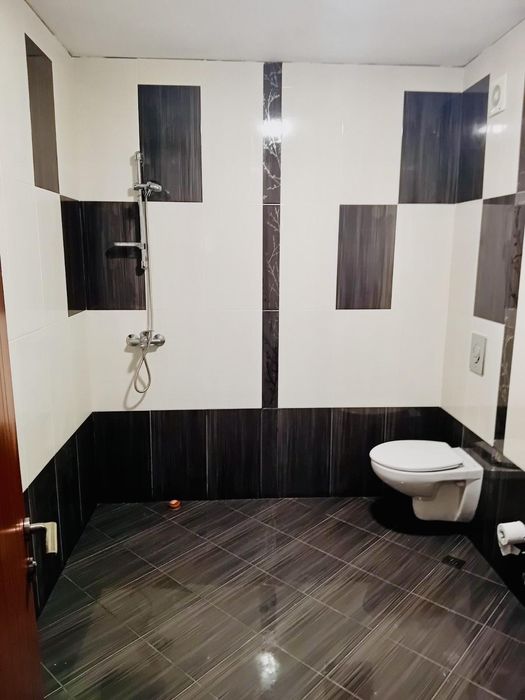 Дава се под наем Тристаен апартамент в Бургас, Лазур - 70 кв.м за 612 € - Снимка #5