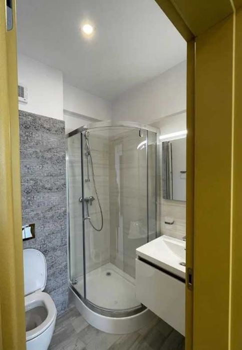 Дава се под наем Тристаен апартамент в Бургас, Изгрев - 110 кв.м за 510 € - Снимка #6